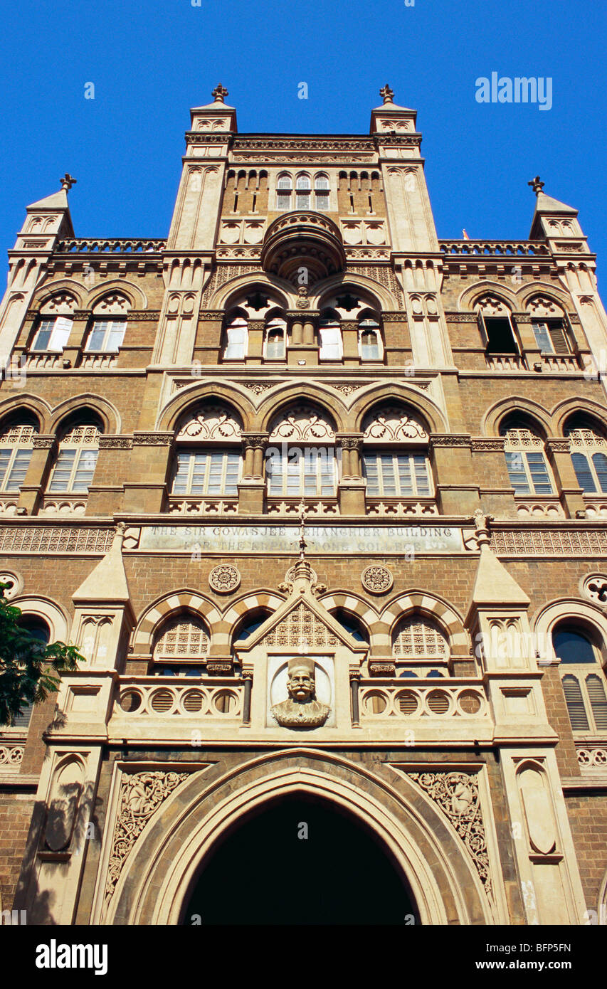 Riccamente decorata facciata Elphinstone College , Fort , Bombay , Mumbai , Maharashtra , India , asia Foto Stock