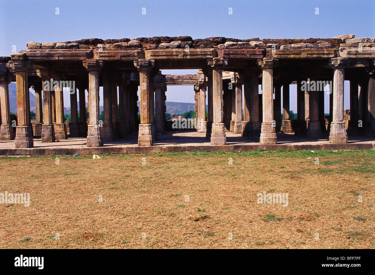 Il PRM 64834 : Rovine di Khajuri masjid Champaner ; ; ; Panchmahal Gujarat ; India Foto Stock