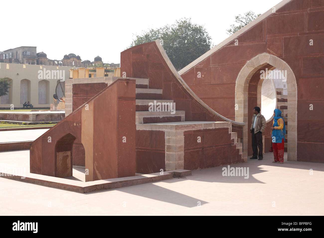 Il Sundial Jantar Mantar observatory Jaipur India Foto Stock