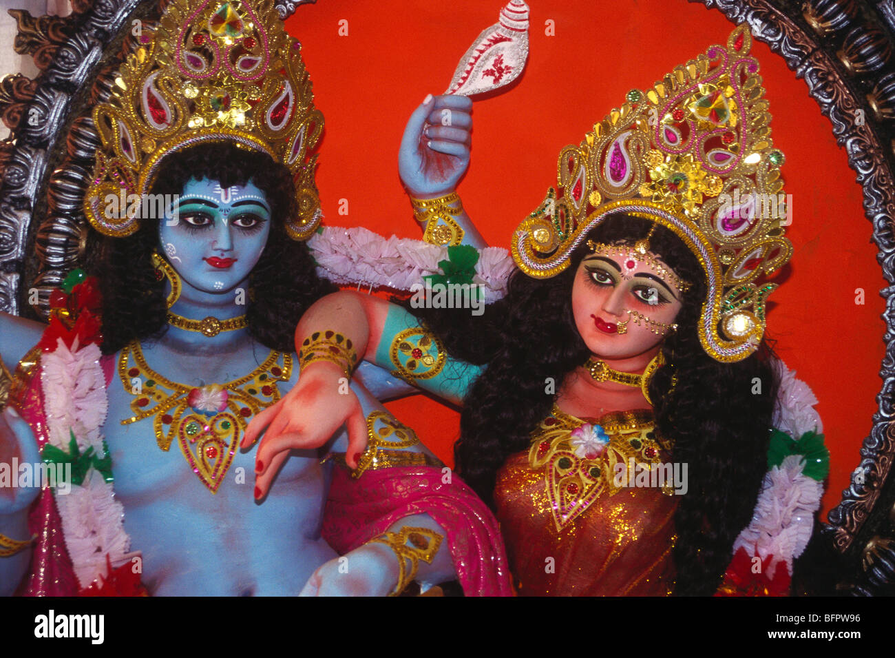 DBA 66438 : idoli del signore Radha Krishna ; India Foto Stock