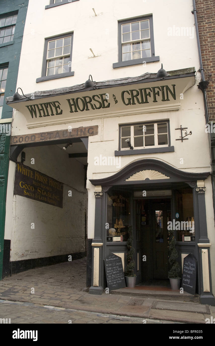 White Horse e Griffin Inn, Whitby , North Yorkshire Inghilterra Foto Stock