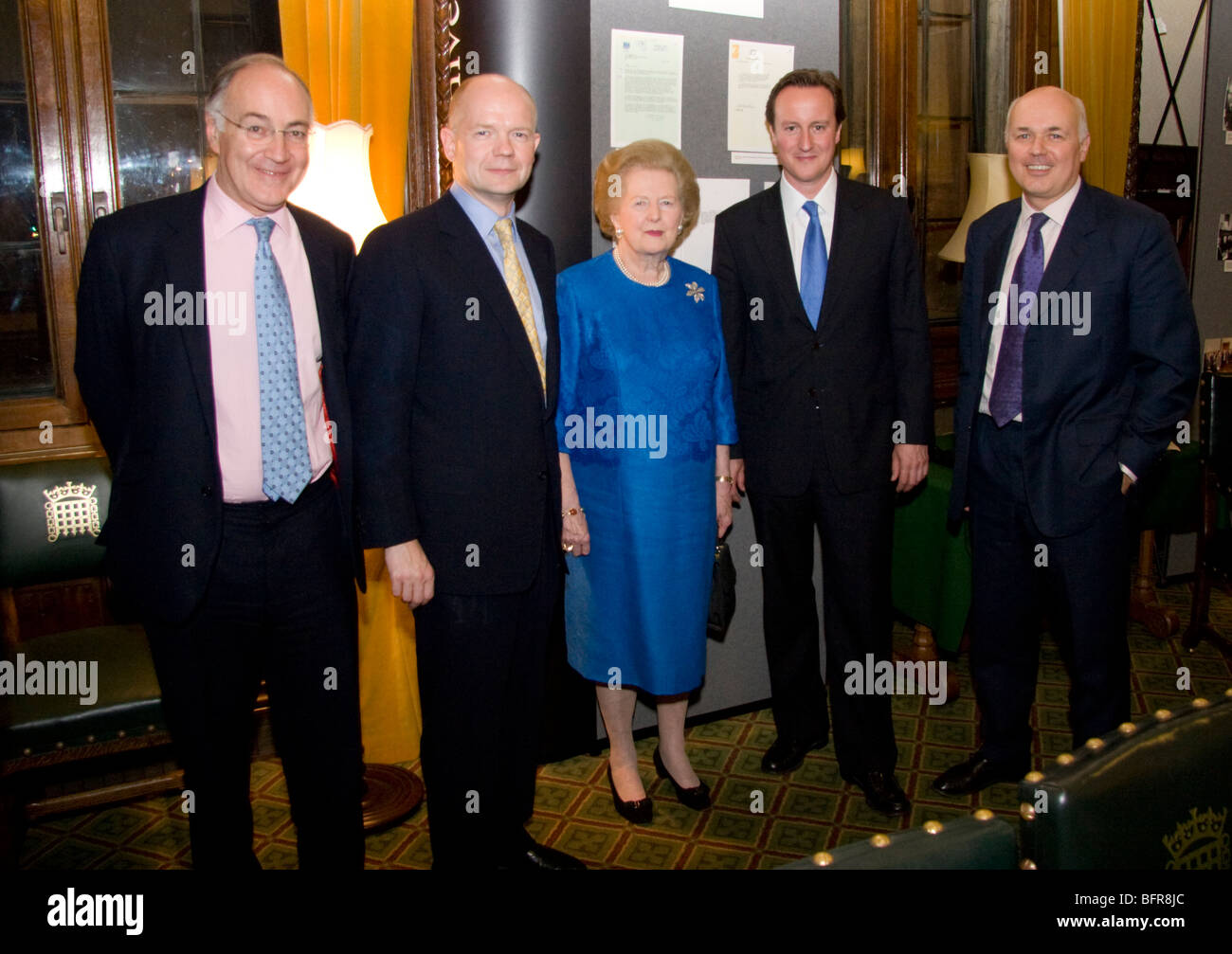 Signora Thatcher, David Cameron, Ian Duncan Smith, Michael Howard, William Hague in visita al Parlamento nel mese di ottobre 2007 Foto Stock