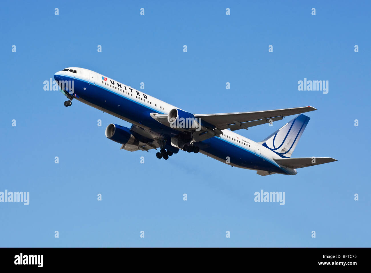 Un Boeing B767 della compagnia aerea americana uniti alla partenza Foto Stock
