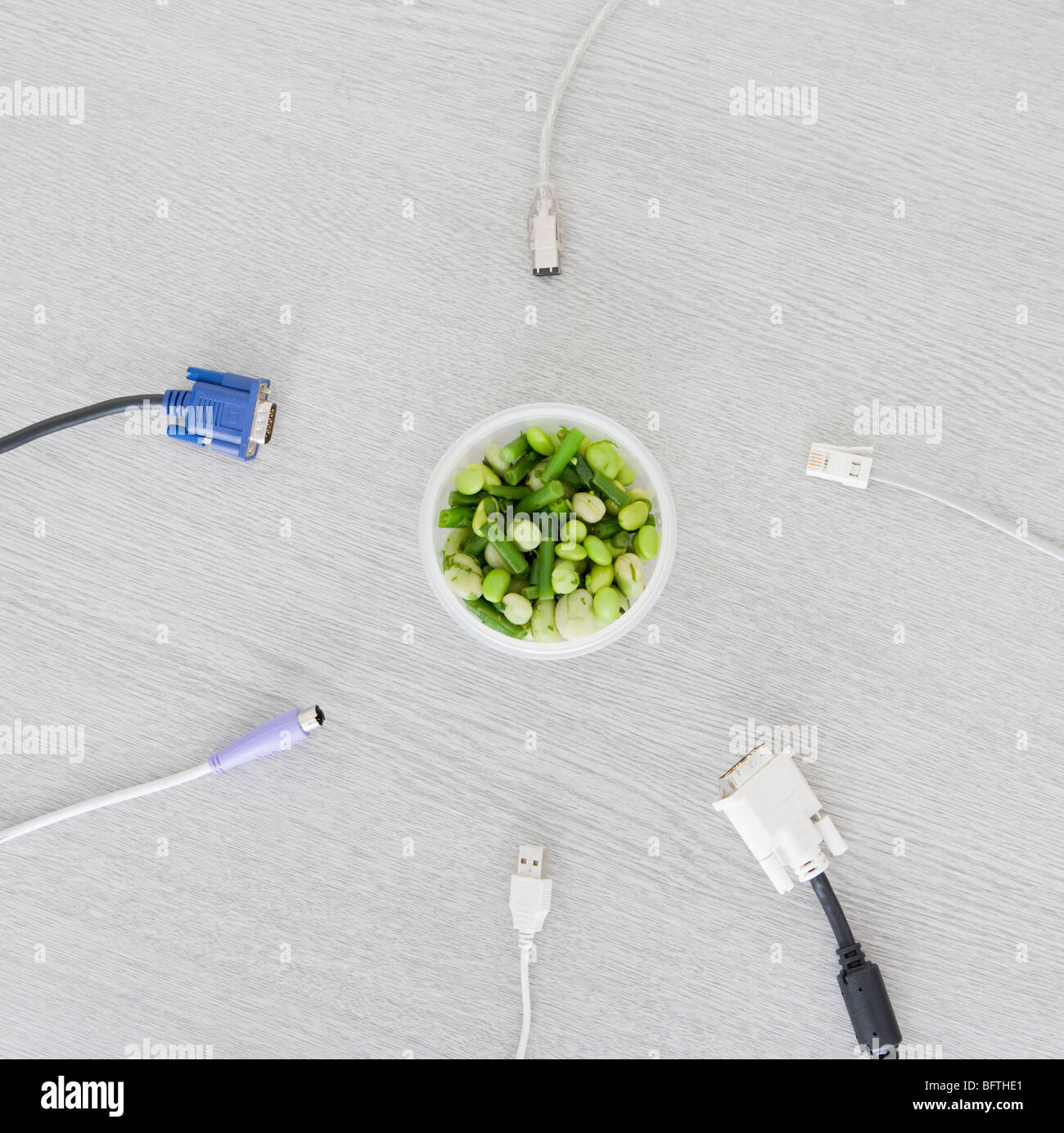 Insalata di fagioli e cavi scollegati Foto Stock