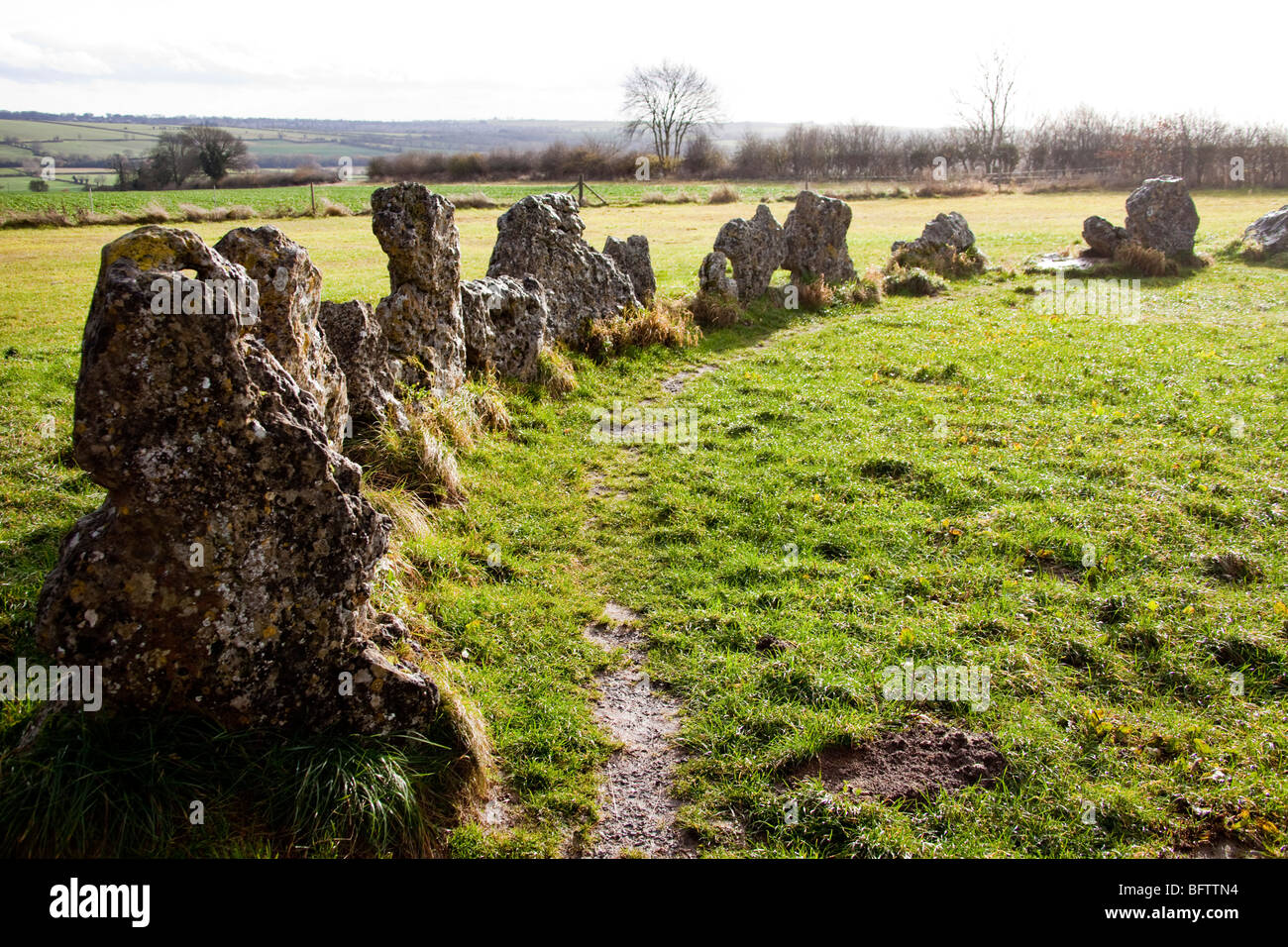 Gli uomini del re al Rollright Stones, cerchio di pietra megalitico di calcare oolitic monumenti, Warwickshire, Inghilterra, Regno Unito Foto Stock