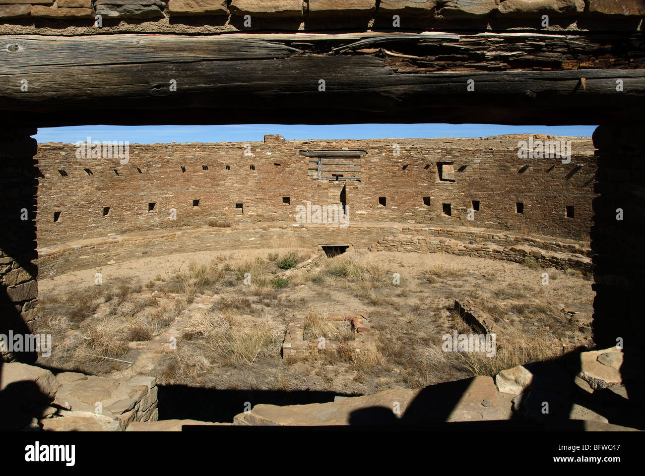 Grande Kiva a Casa Rinconada Chaco Culture National Historical Park Nuovo Messico USA Foto Stock