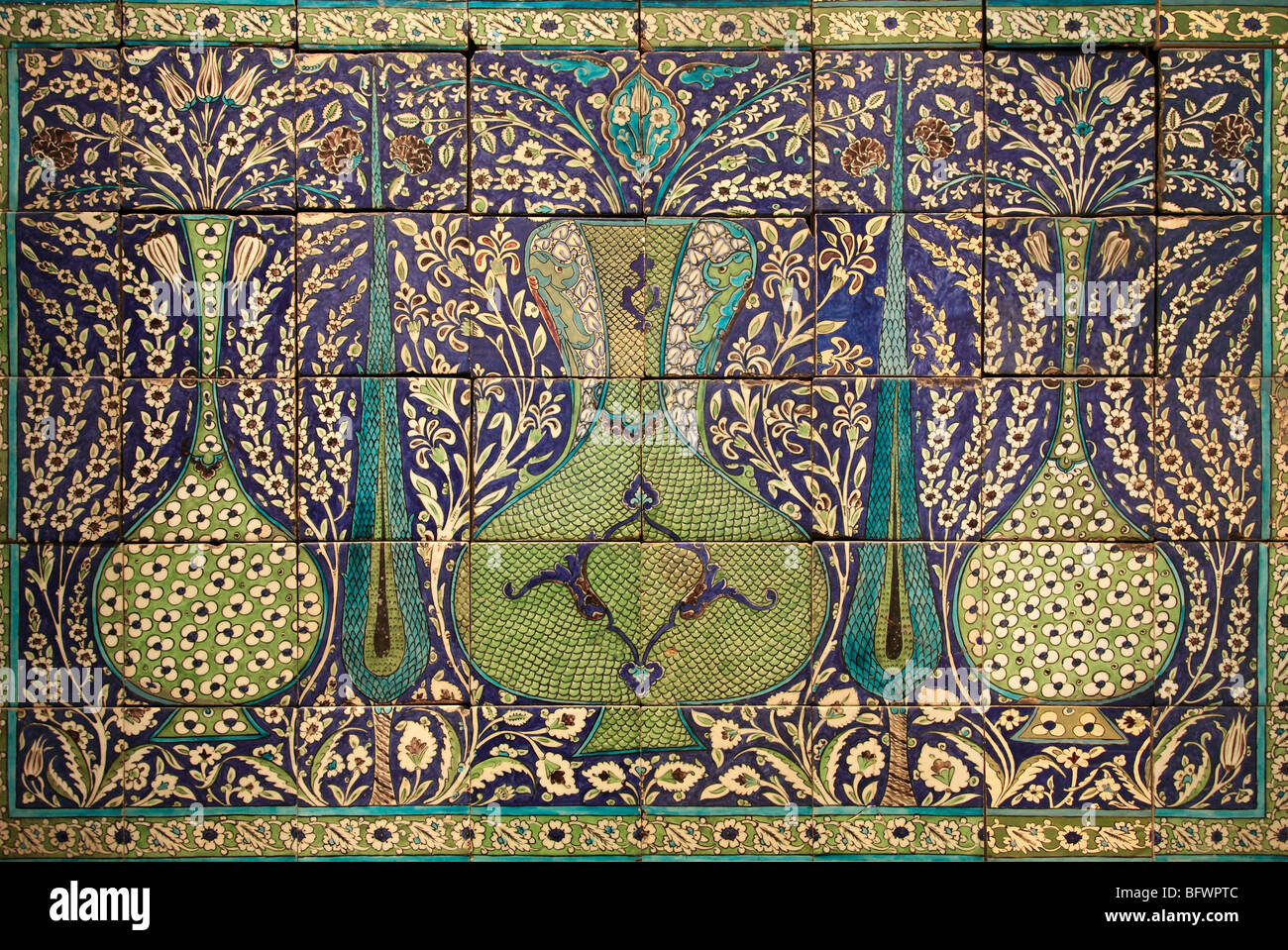 Piastrelle dalla Siria circa 1600 CE, l'Ashmolean Oxford Foto Stock Piastrelle dalla Siria circa 1600 CE, l'Ashmolean Oxford Foto Stock