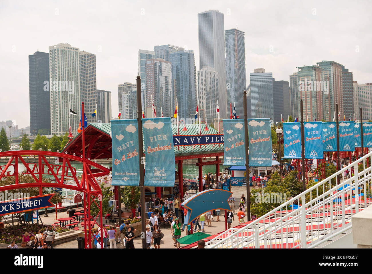 Il Navy Pier sul lago Michigan, Chicago, Illinois, Stati Uniti d'America Foto Stock