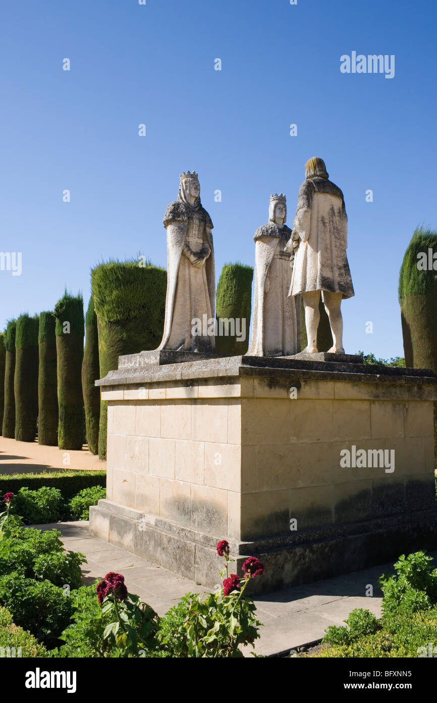 Statue di Cristoforo Colombo, il Re Ferdinando II di Aragona e la regina Isabella I di Castiglia nei giardini dell'Alcazar Foto Stock