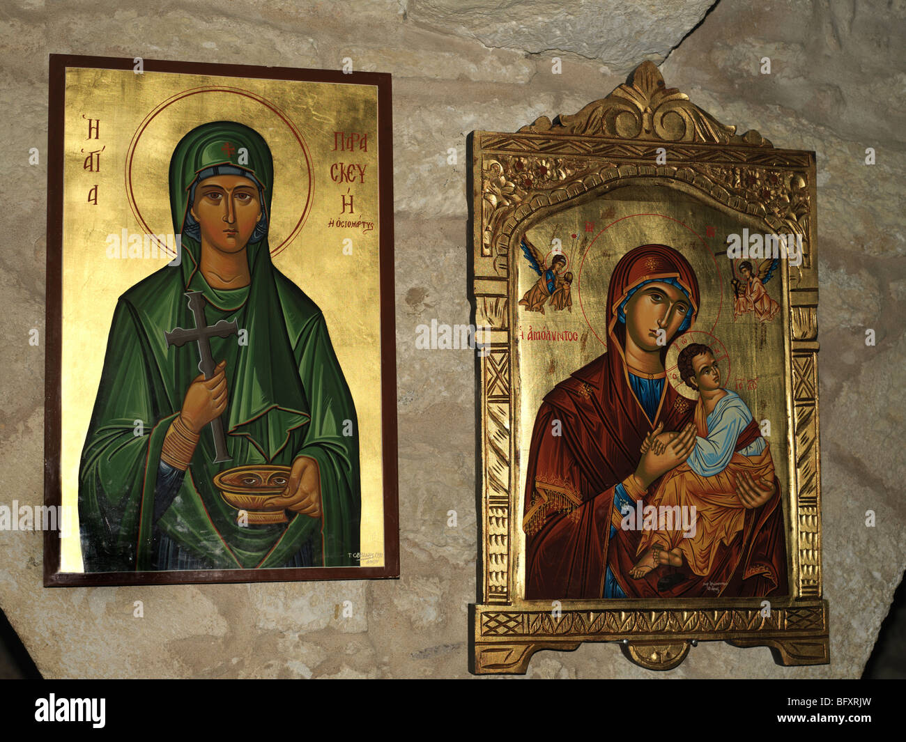 Curio Cipro la chiesa bizantina di San Ermogenis Icona della Vergine con il Bambino e San Paraskevi Foto Stock