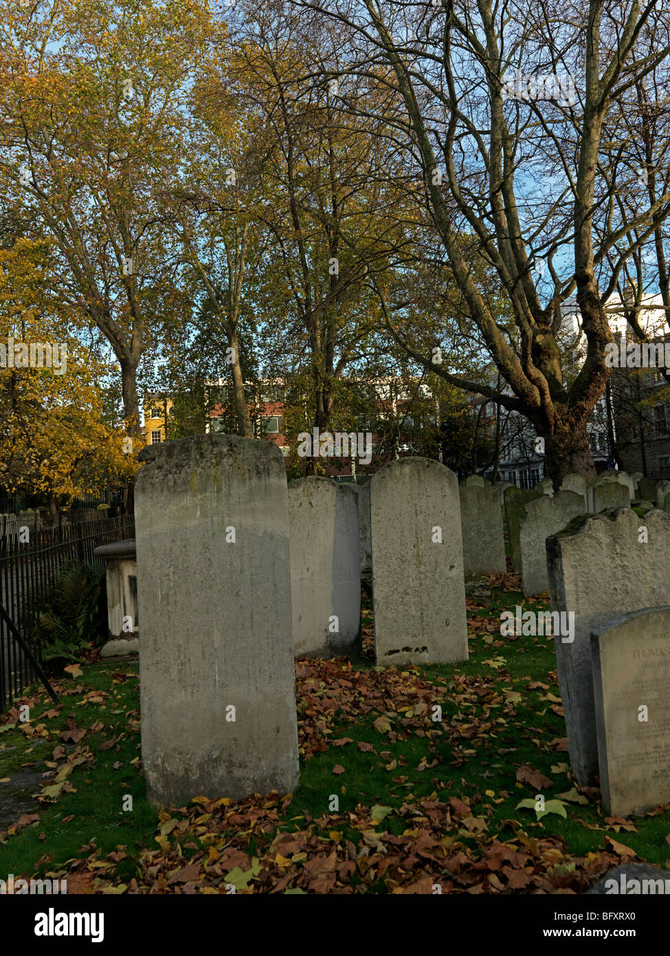 Bunhill Burial Ground City Road Islington London England Historic Grade 1 elencato nondenominazionale sepoltura terra 1665-1854 Foto Stock