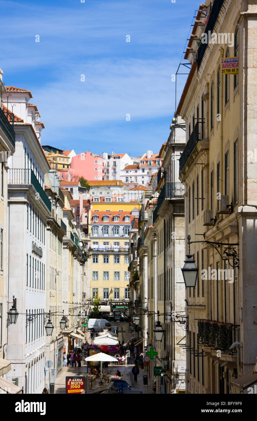 Vista est lungo Rua de São Nicolau, Lisbona, Portogallo, Pasqua 2009 Foto Stock