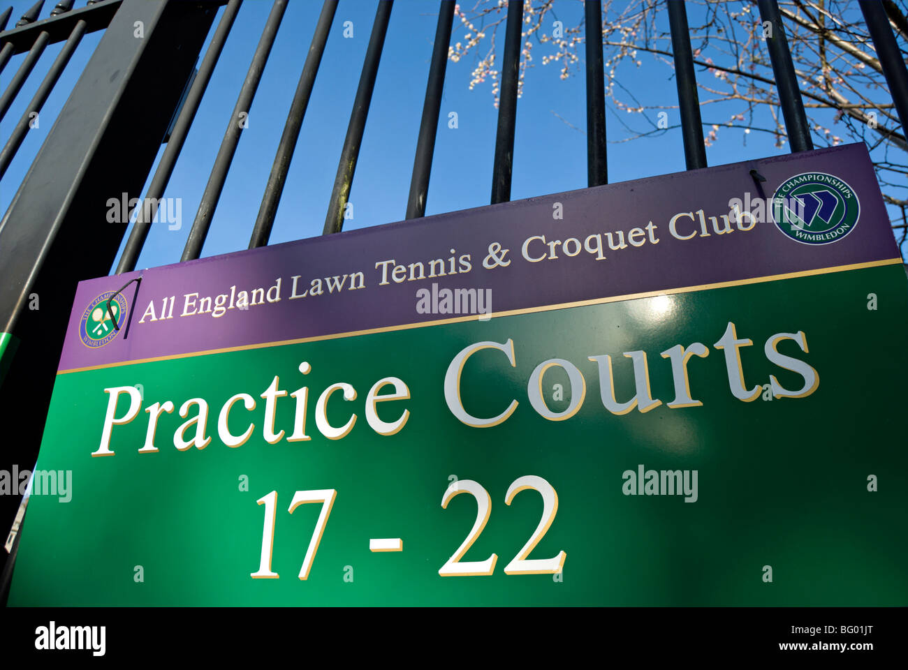 Segno per la pratica presso i tribunali All England Lawn Tennis e croquet club, Wimbledon, Inghilterra Foto Stock