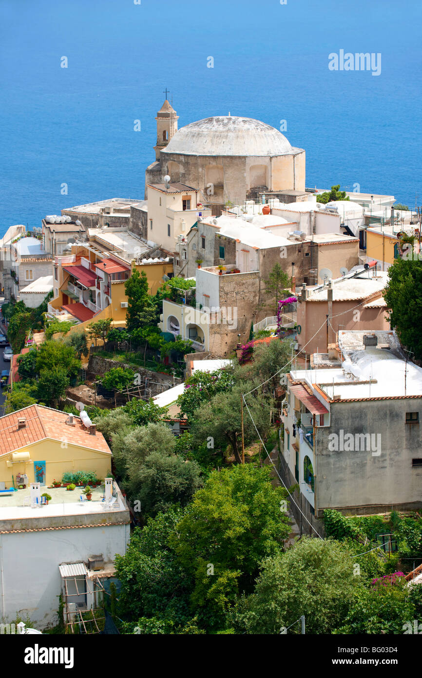 Il villaggio alla moda di Positano, Costiera Amalfitana, Italia Foto Stock