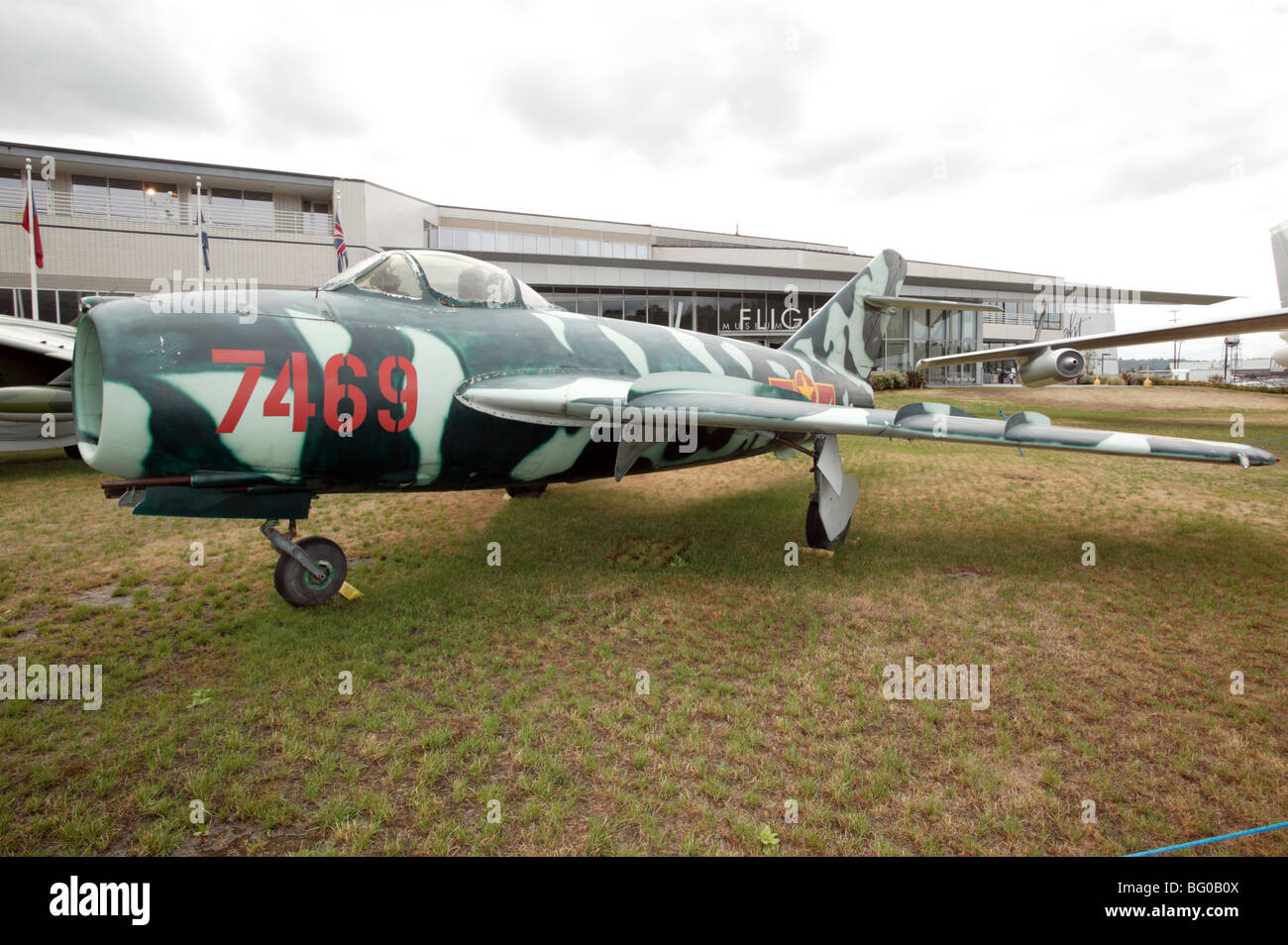 MIG-17 sul display statico sul prato del nord del Museo del Volo di Seattle Foto Stock