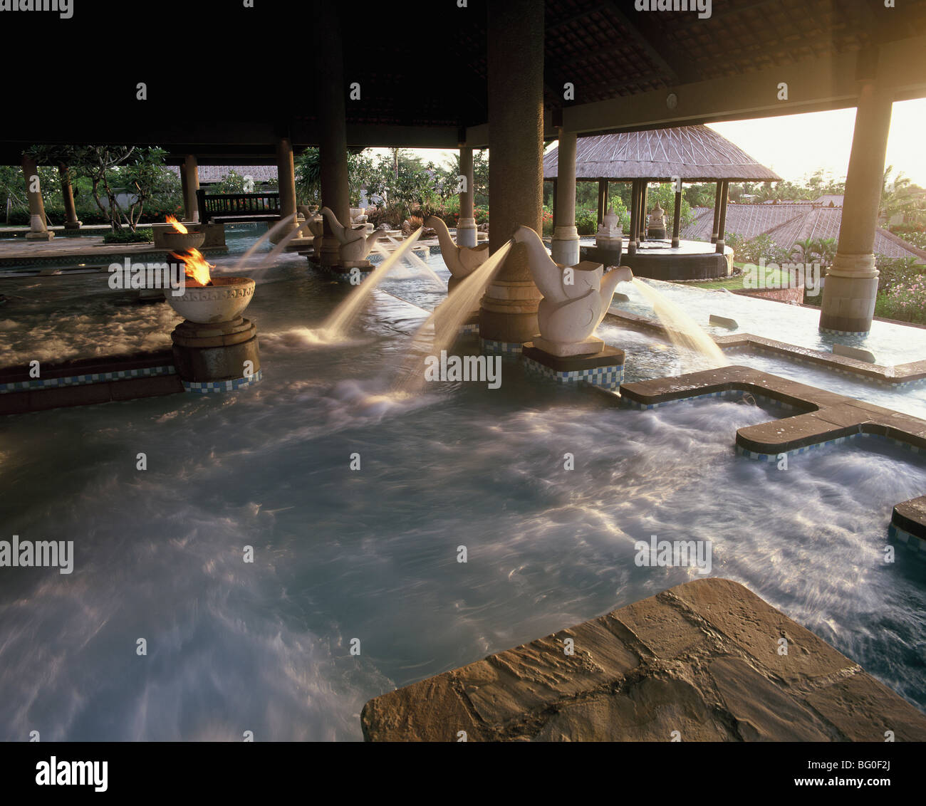 Piscina thalasso alle Thermes Marines, l'Ayana Resort, precedentemente Ritz Carlton di Bali, Indonesia, Asia sud-orientale, Asia Foto Stock