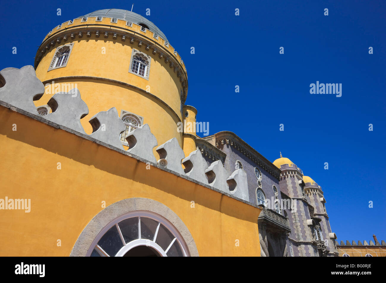 Pena il Palazzo Nazionale, sito Patrimonio Mondiale dell'UNESCO. Sintra, Portogallo, Europa Foto Stock