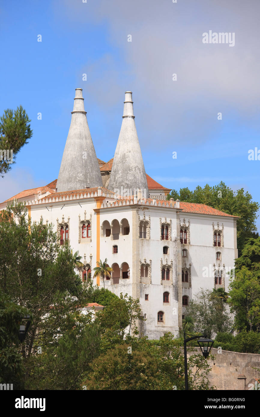 Sintra National Palace, formerly Royal o Palazzo Comunale, Sintra, Sito Patrimonio Mondiale dell'UNESCO, Portogallo, Europa Foto Stock