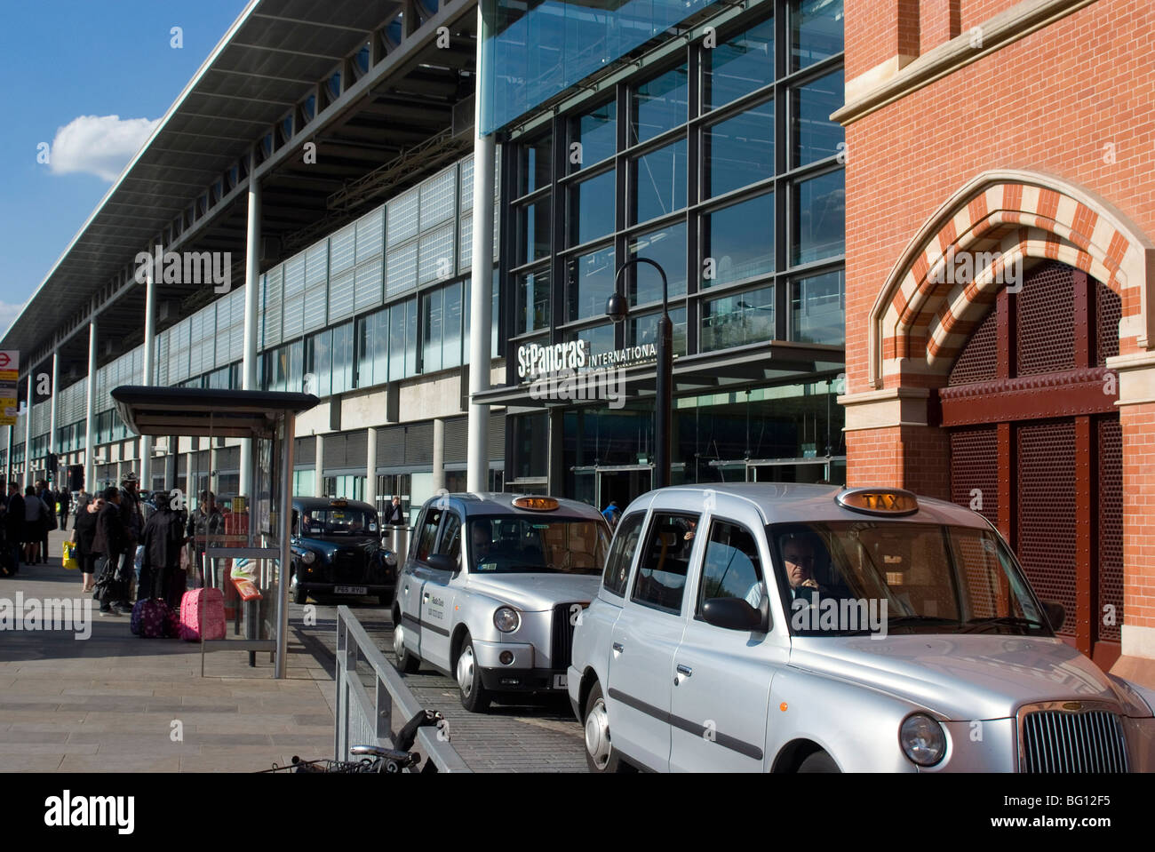 St Pancras International Train Station di Londra, Inghilterra, Regno Unito, Europa Foto Stock