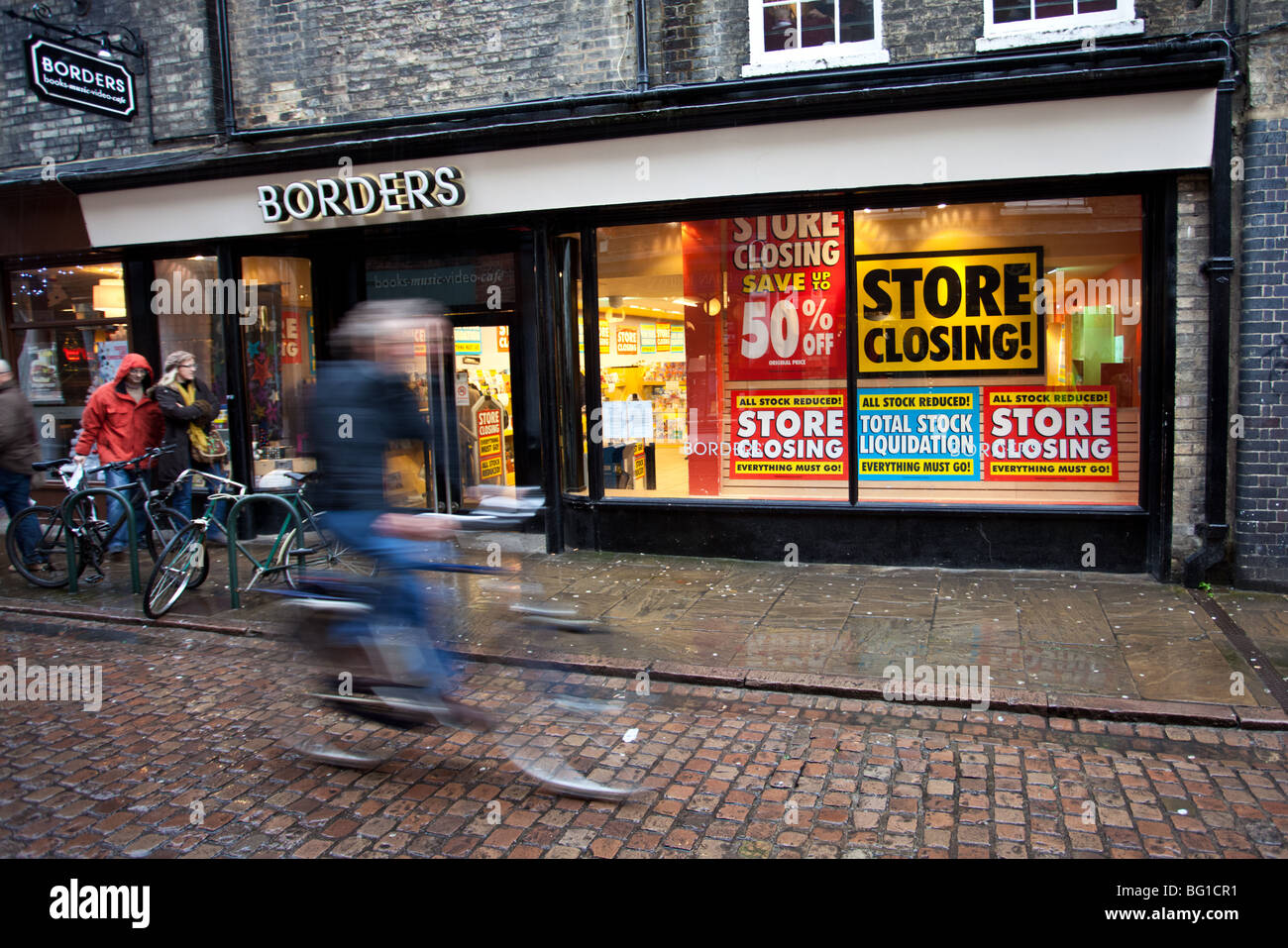 Frontiere Cambridge store - chiudere la vendita Foto Stock