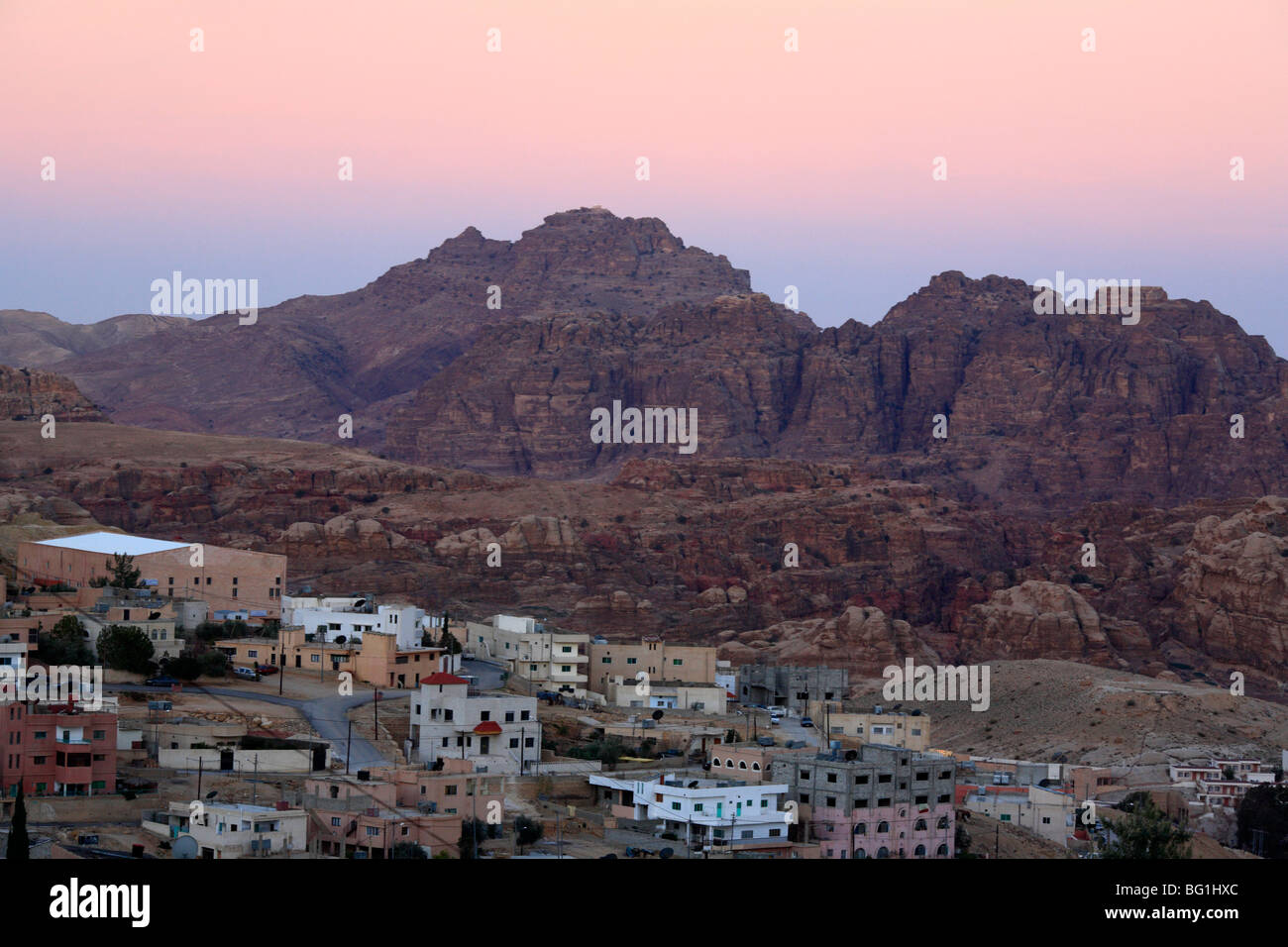 Wadi Musa, cittadina nei pressi di Petra, Giordania Foto Stock