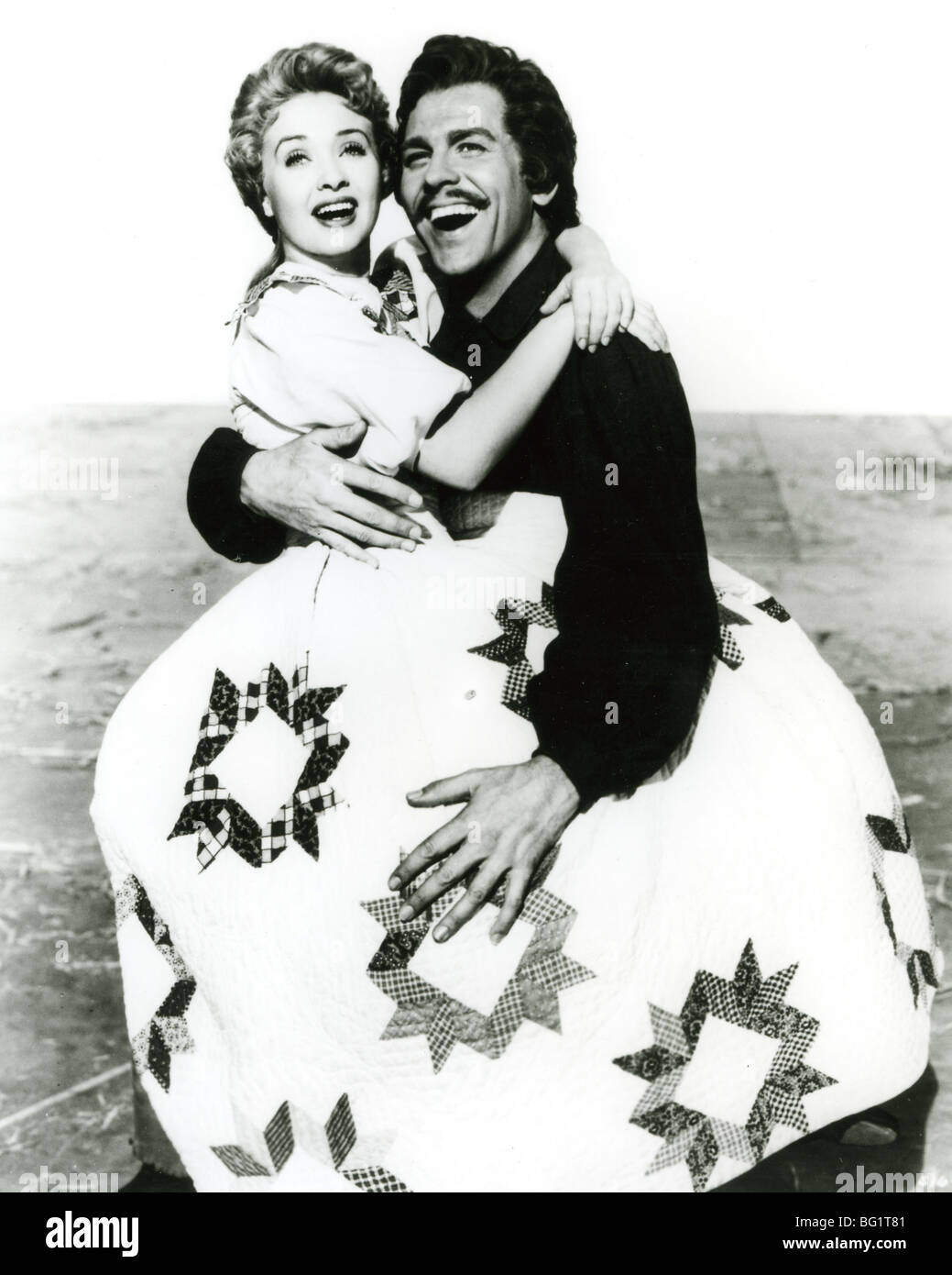 Sette Spose per Sette Fratelli 1954 MGM film musicale con Jane Powell e Howard Keel Foto Stock