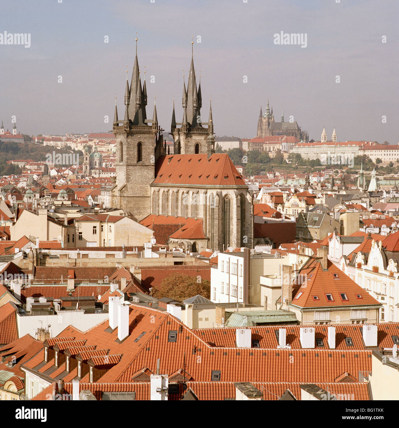Viaggi nel mondo. Vista su Staré Mesto Città Vecchia chiesa di Tyn nella città antica di Praga nella Repubblica Ceca in Europa Orientale. Storia e cultura Foto Stock