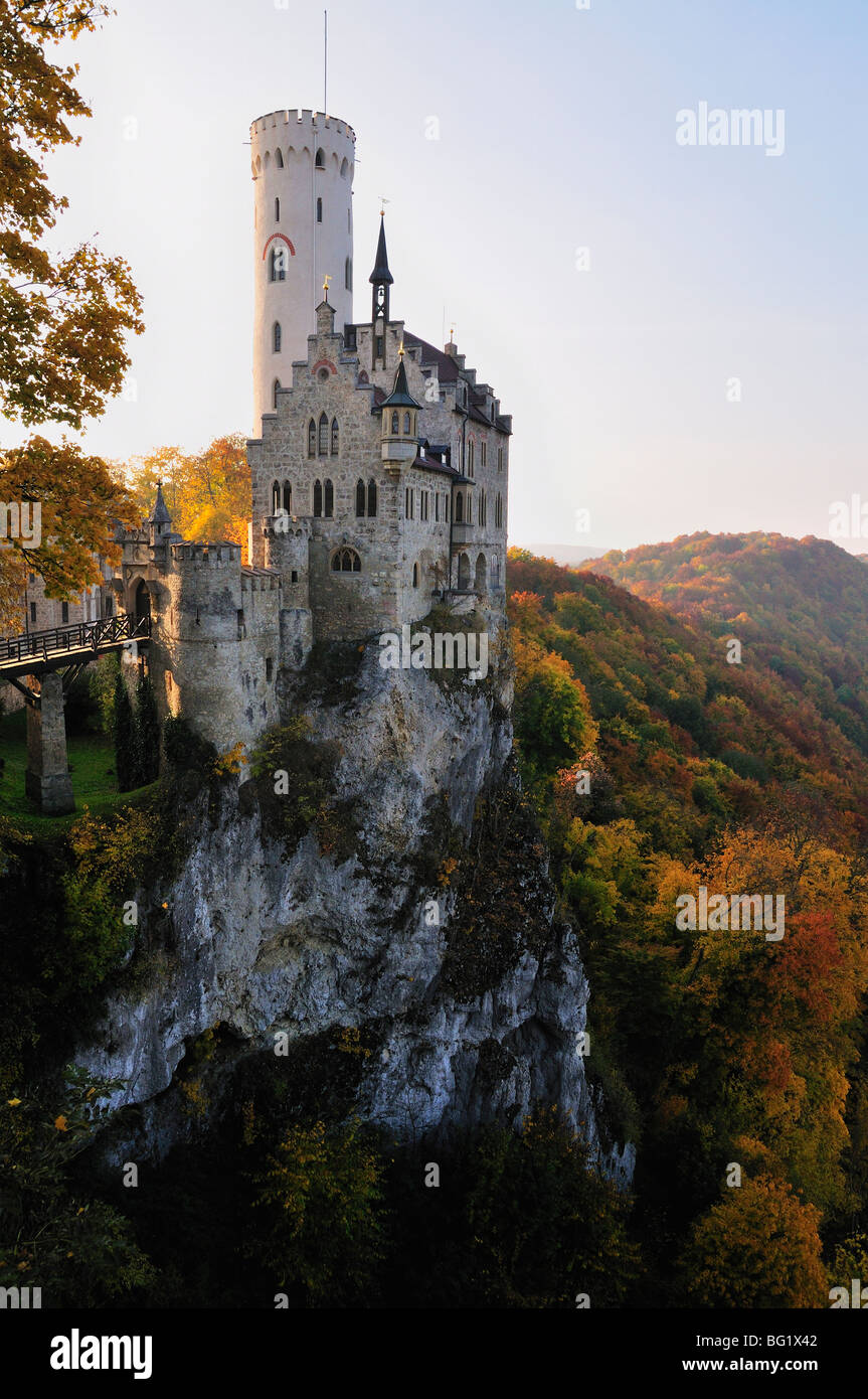 Castello Liechtenstein, Schwaebische Alb, Baden-Württemberg, Germania, Europa Foto Stock