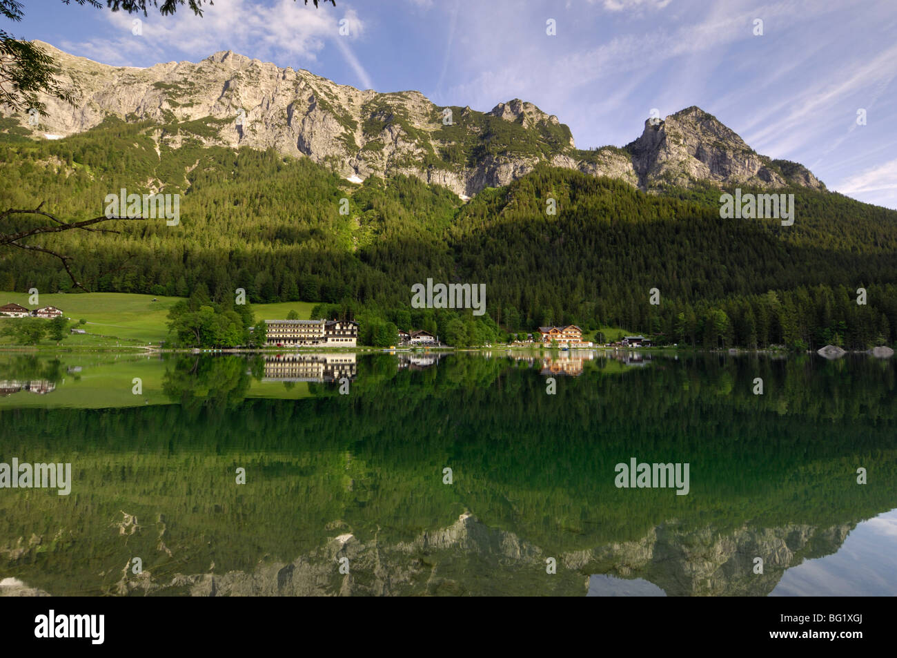 Hintersee lago vicino a Ramsau, Berchtesgaden, Baviera, Germania, Europa Foto Stock