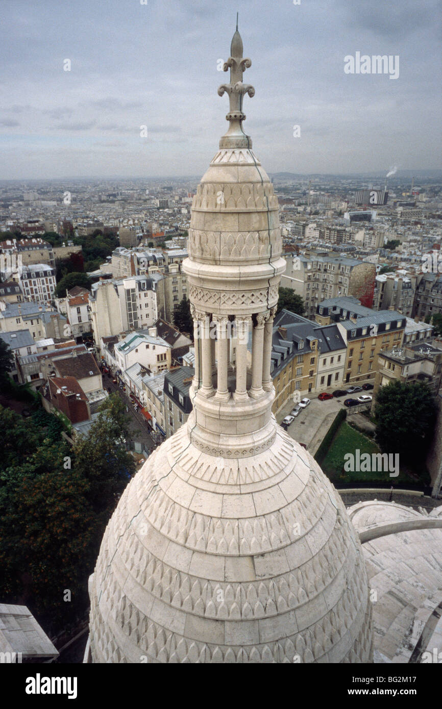 Parigi. La Francia. Vista di Parigi dal Sacré Coeur di Montmartre. Xviii Arrondissement Foto Stock