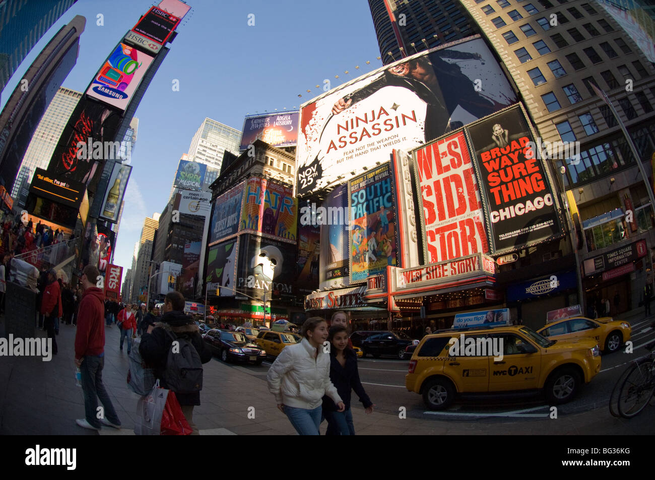 I cartelloni in Times Square pubblicità spettacoli di Broadway su Venerdì, 22 maggio 2009. (© Frances M . Roberts) Foto Stock