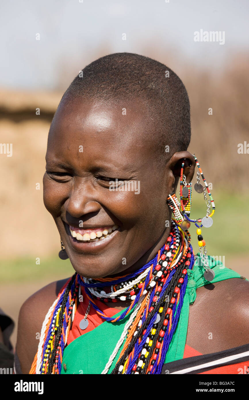 Masai donna, Masai Mara riserva nazionale, Kenya, Africa orientale, Africa Foto Stock