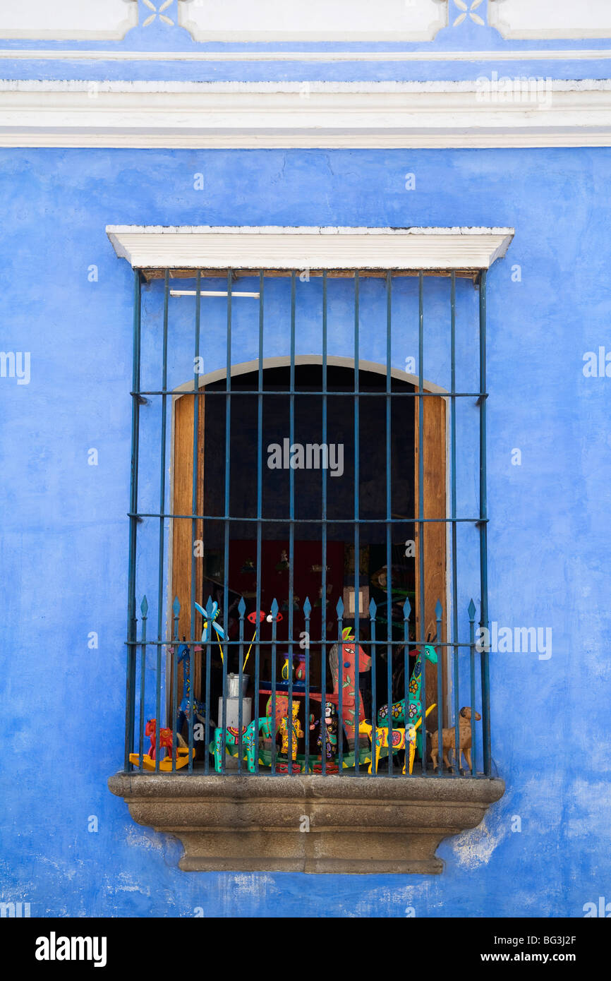 Dettaglio della finestra, la Città di Antigua, Guatemala, America Centrale Foto Stock