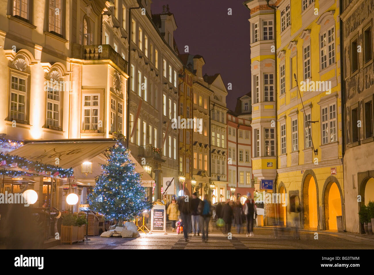 Piazza della Città Vecchia al tempo di Natale, Praga, Repubblica Ceca, Europa Foto Stock