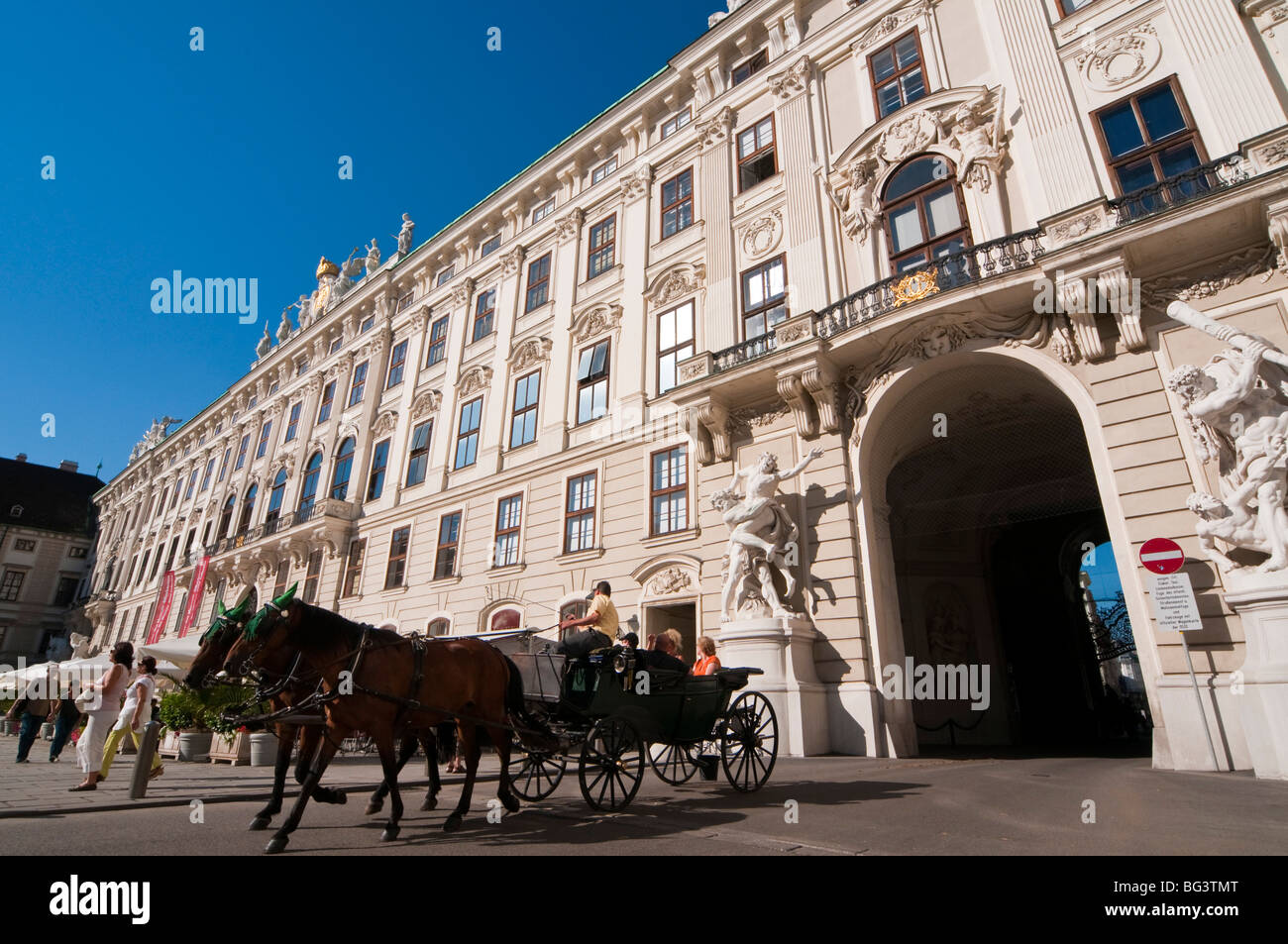 Fiaker, Hofburg, Wien Österreich | fiaker, Hofburg di Vienna, Austria Foto Stock