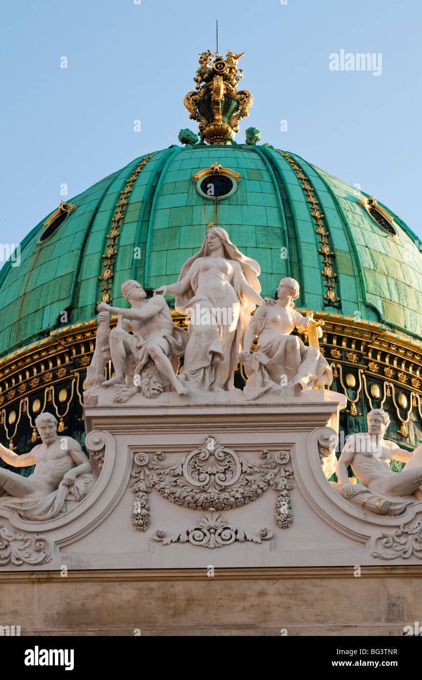 Michaelerkuppel, Hofburg, Wien Österreich | Michael dome, Hofburg di Vienna, Austria Foto Stock