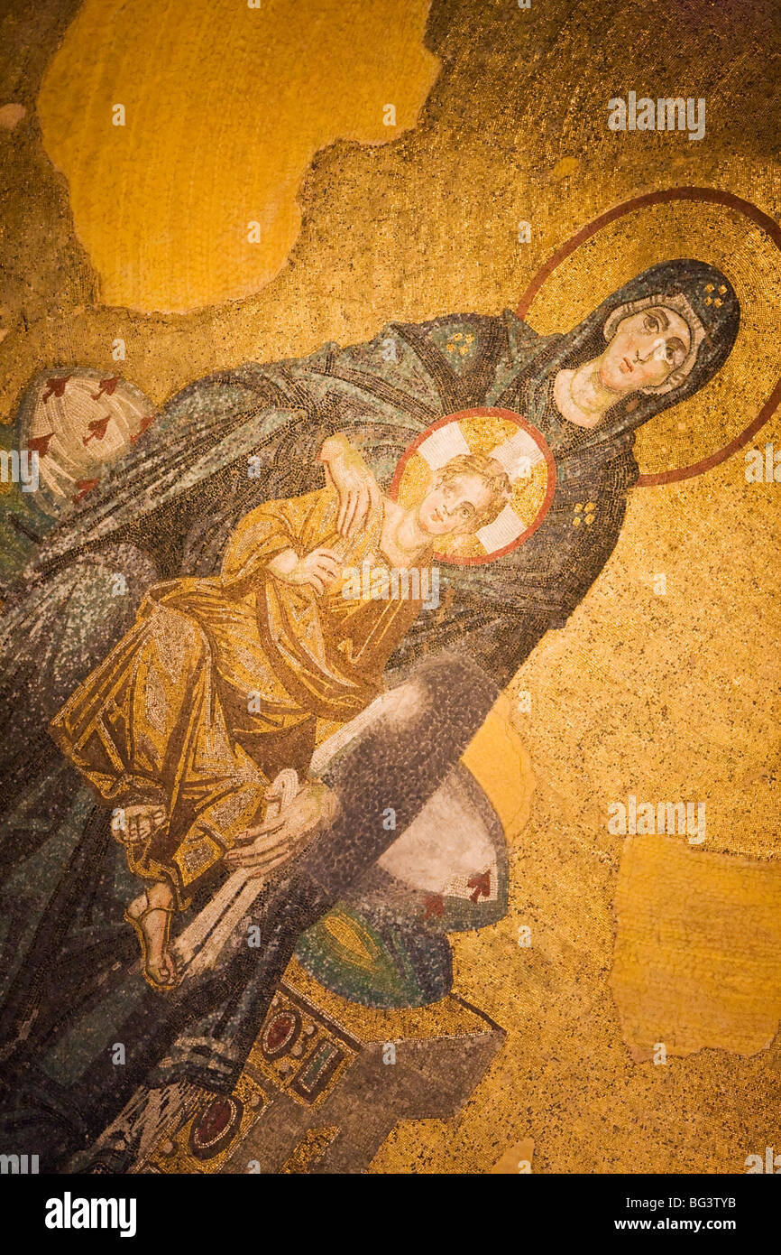Aya Sofya (Hagia Sophia), mosaico bizantino della Vergine Maria con Gesù Bambino, Sito Patrimonio Mondiale dell'UNESCO, Istanbul, Turchia Foto Stock