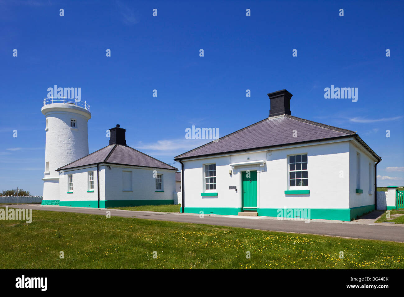 Il Galles, Glamorgan, Nash Point Lighthouse e Cottage Foto Stock