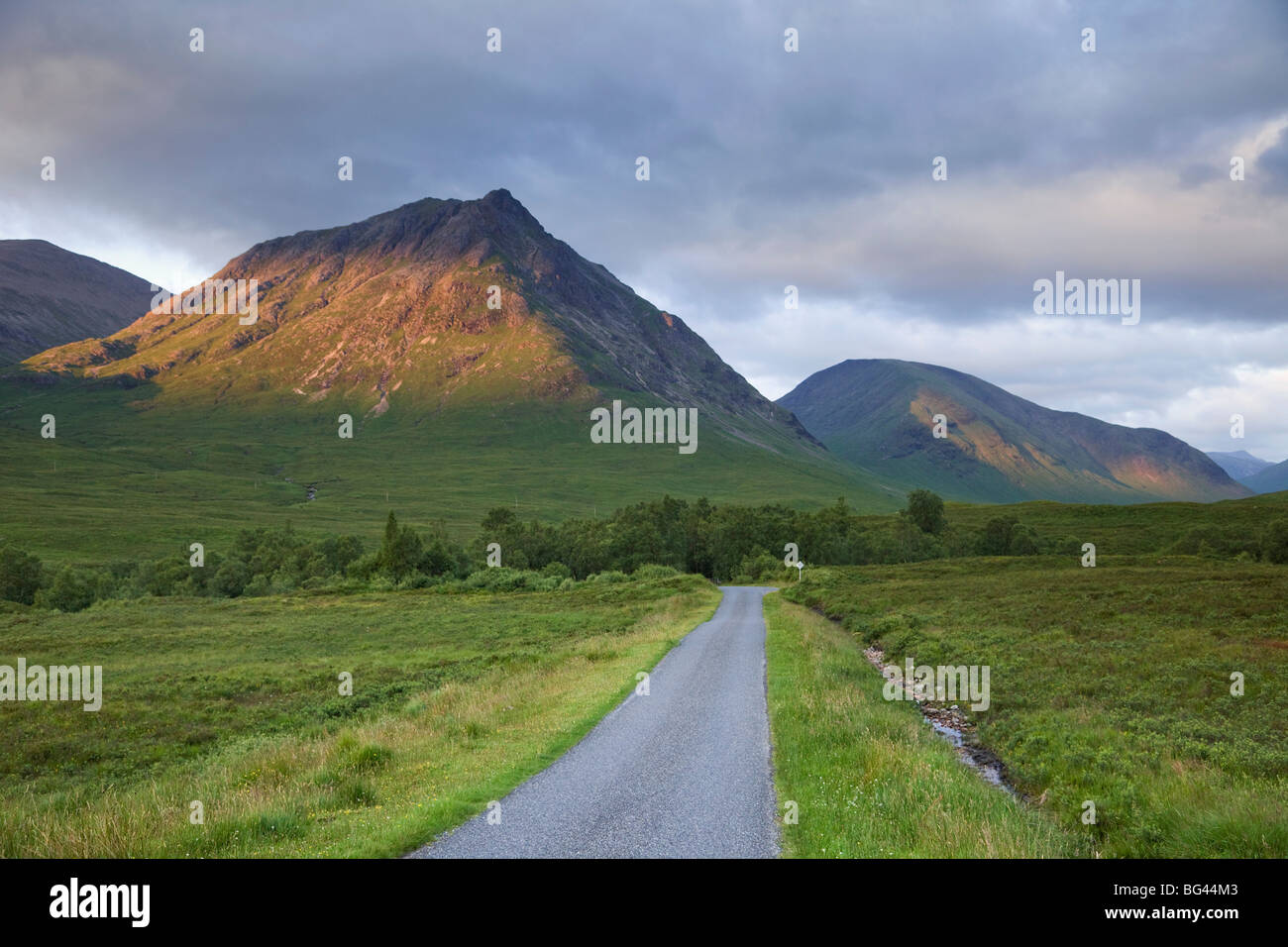 La Scozia, Highland regione vuota, Strada in Glen Coe Foto Stock