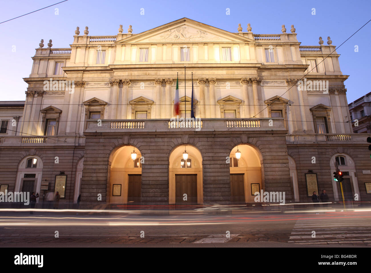 Teatro Alla Scala al tramonto, Milano, Lombardia, Italia, Europa Foto Stock