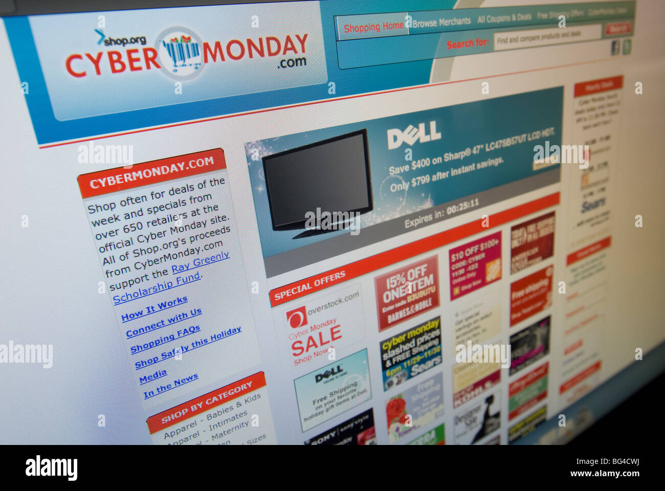 Il sito web Cybermonday.com offre loro Cyber lunedì vendite da più esercizi commerciali Foto Stock