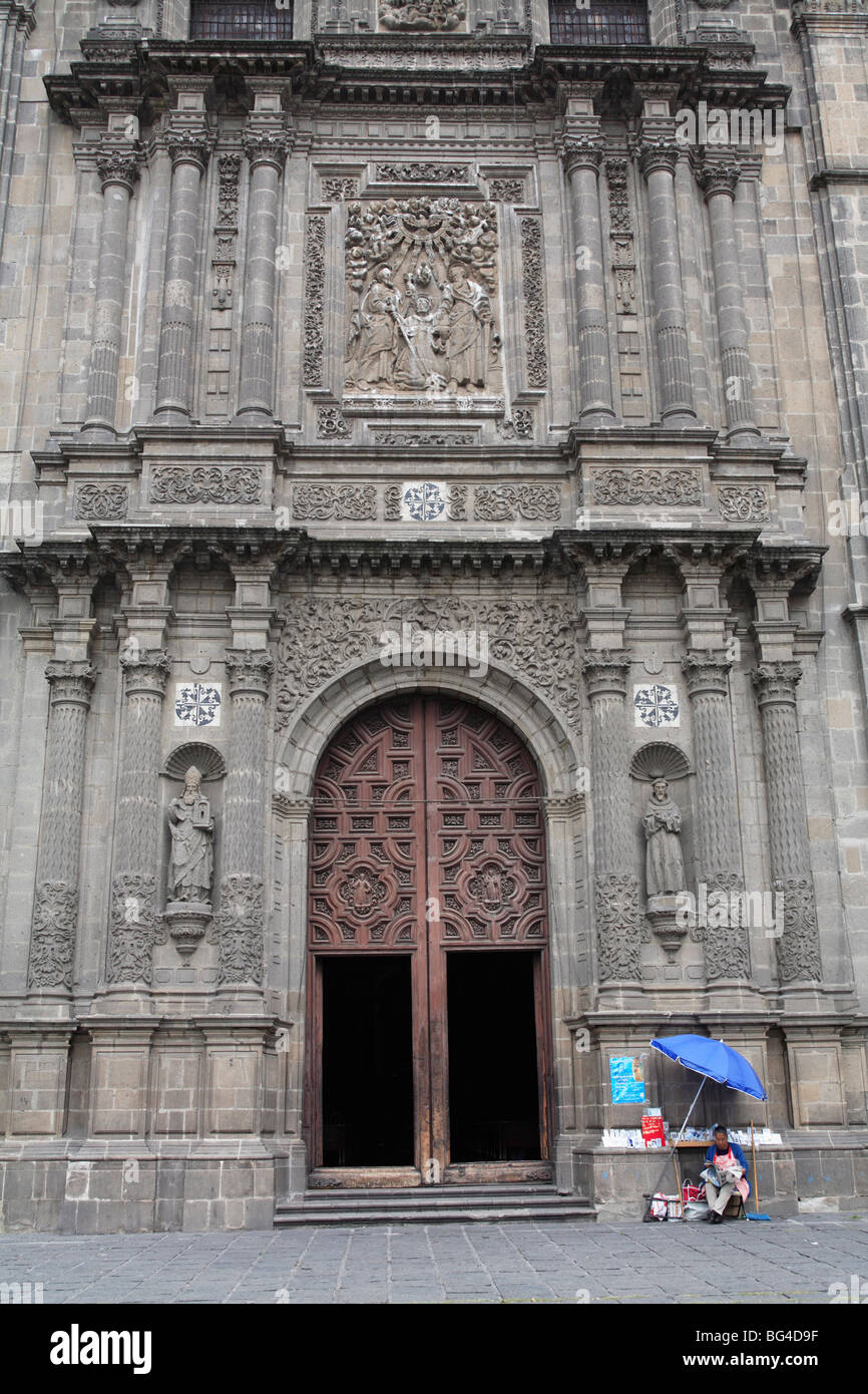 Chiesa di Santo Domingo, Plaza de Santo Domingo, Città del Messico, Messico, America del Nord Foto Stock