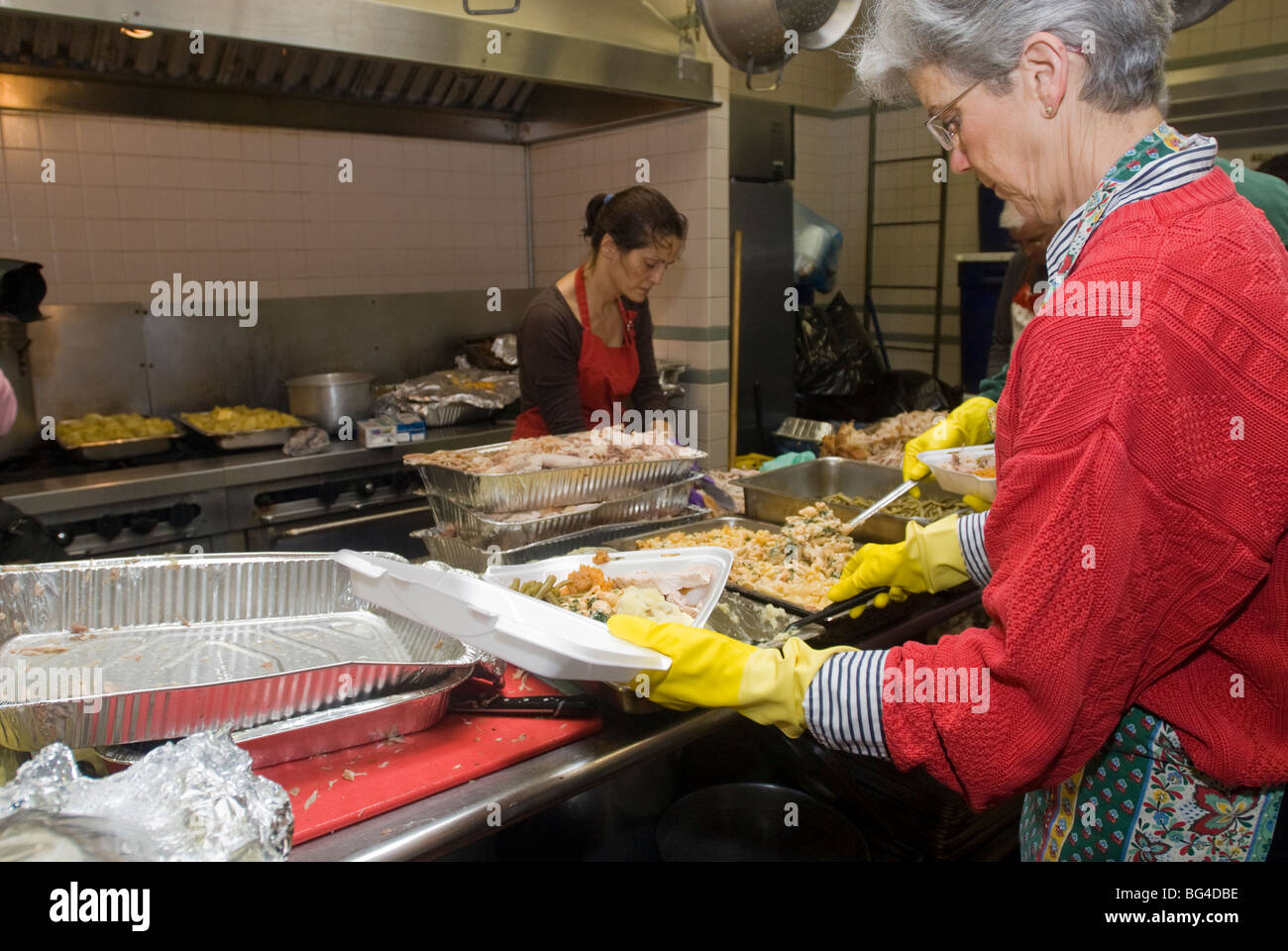 Cene di ringraziamento preparati al Park Slope Christian Help CHIPS Mensa di Brooklyn a New York Foto Stock