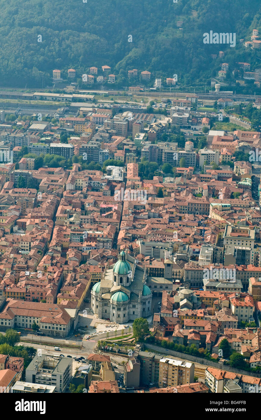 La cattedrale, vista da Brunate, Como, Italia Foto Stock