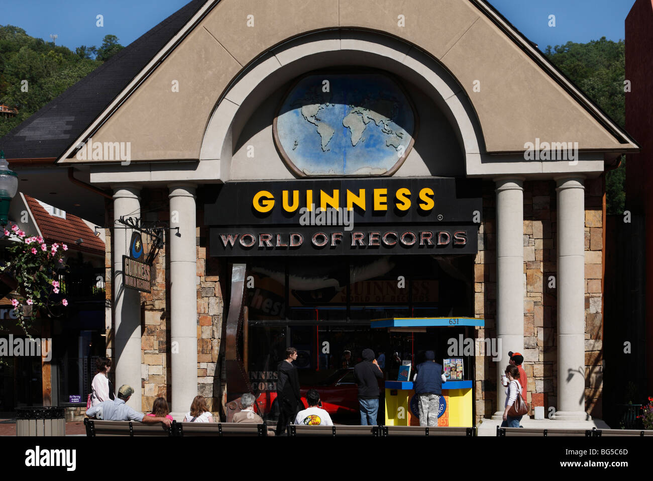 Edificio del museo Guinness World of Records a Gatlinburg Tennessee negli Stati Uniti Nord America vita quotidiana degli Stati Uniti stile di vita di tutti i giorni hi-res Foto Stock