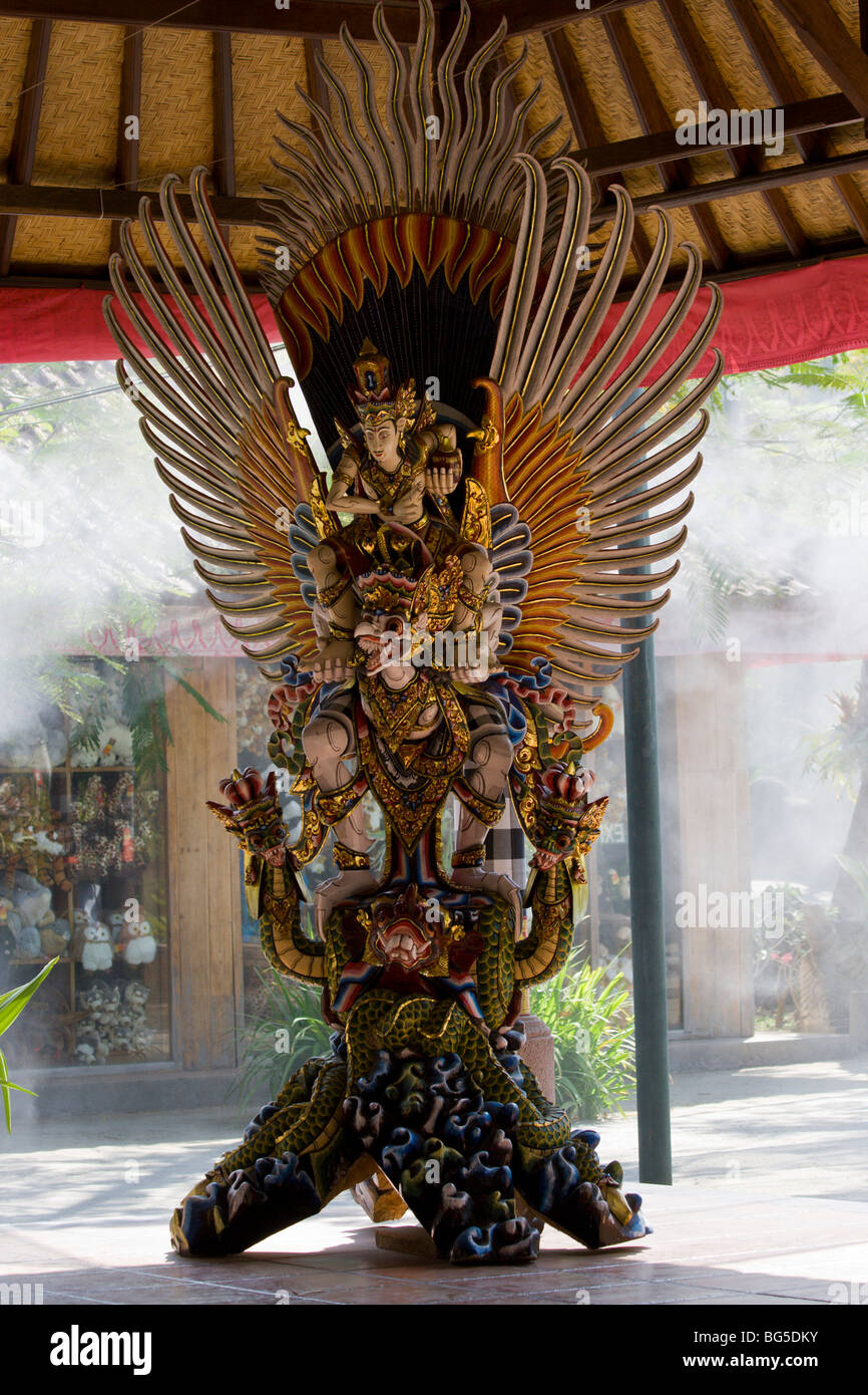 Statua Balinese di Garuda, Indonesia Foto Stock