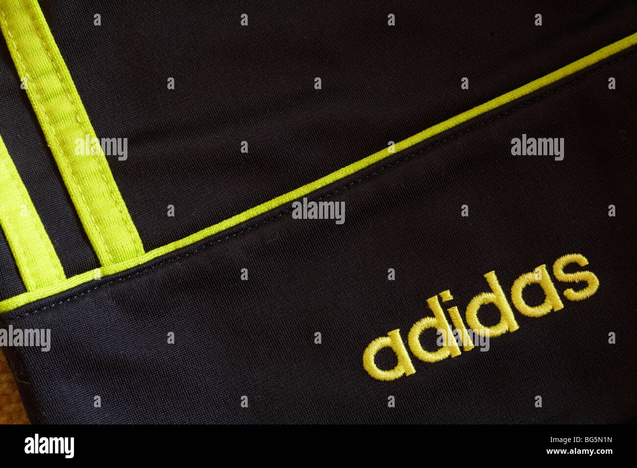 tute adidas parallele