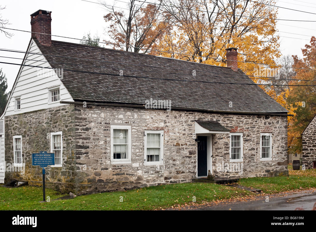 Storici restaurati Hugo di pietra più libero di casa costruita nel 1720 una Pietra Miliare Storica Nazionale del Distretto di New Paltz New York Foto Stock