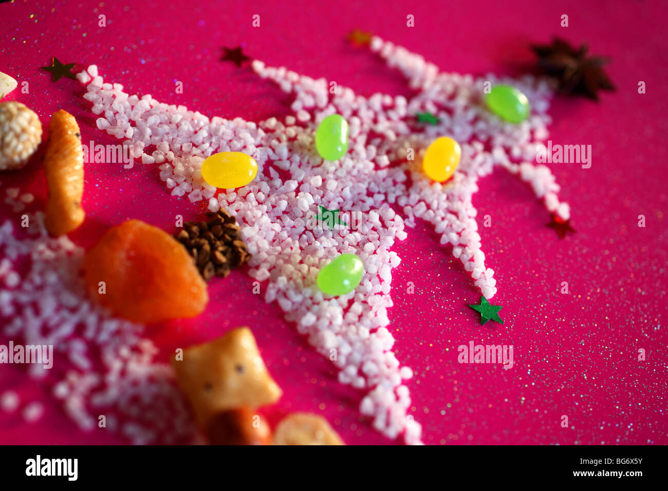 Il cibo piccante di albero di Natale sale pepe mangiare alimentazione alimentazione mangiare pasti gustosi menu deliziosi dolci zuccherini candy bonbon lo zucchero poco Foto Stock