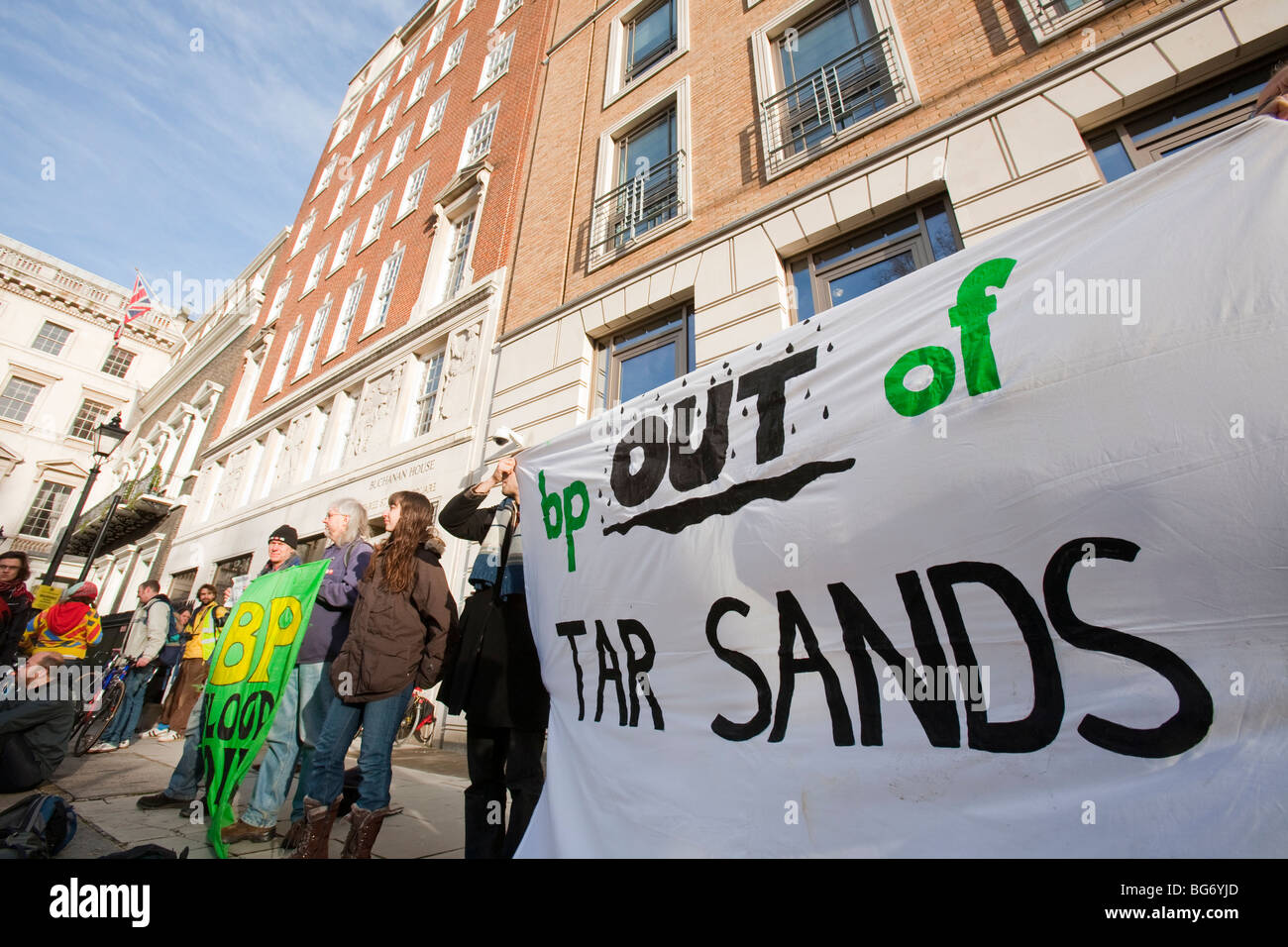 Allora onda, il più grande cambiamento climatico rally di sempre NEL REGNO UNITO, circonda le Case del Parlamento. Foto Stock